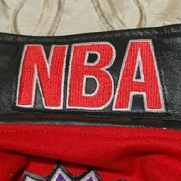 Men's Jeff Hamilton NBA logo patch bomber jacket, size 3X.  Wool and leather. - Picture 13 of 16